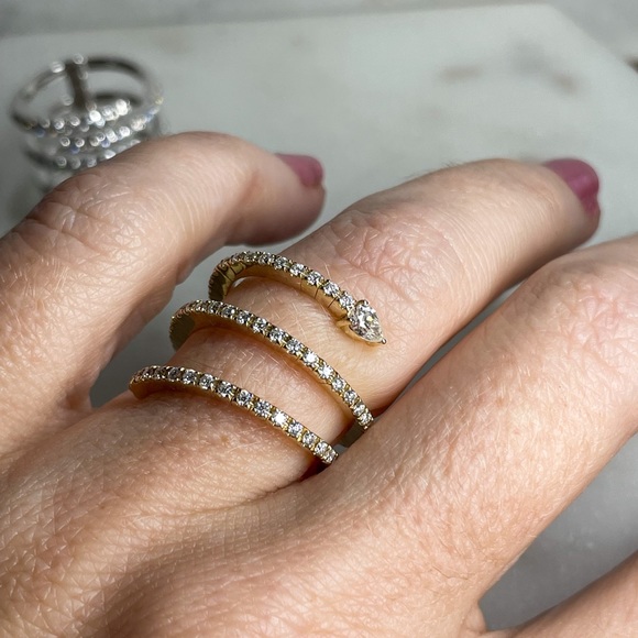 14k Gold Moissanite Snake Dragon Ring - Picture 10 of 17